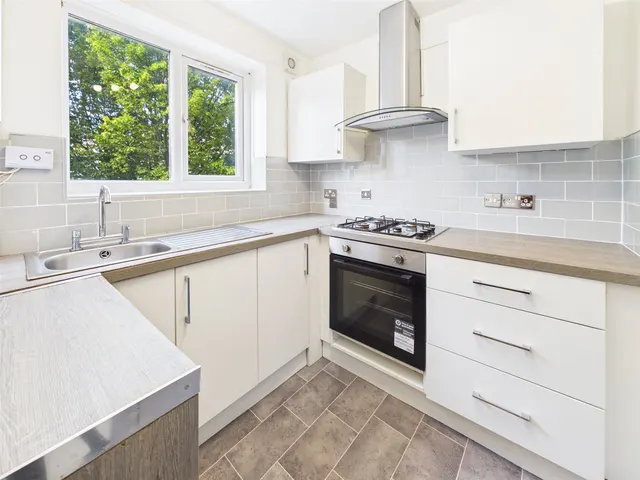 Photo 3 — Langdale Avenue, Manchester, Greater Manchester, M19 3NT
