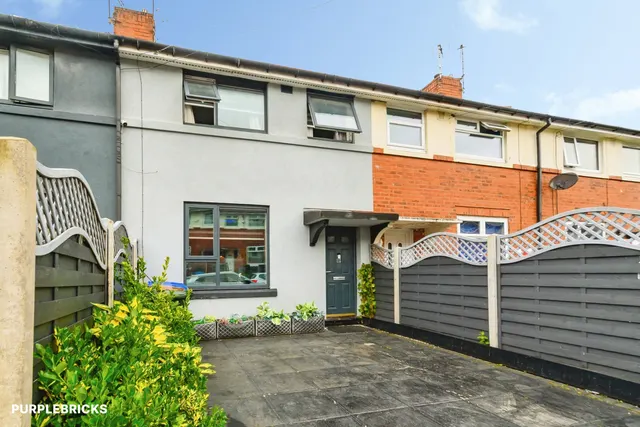 Tennyson Road, Manchester, M24, photo 1