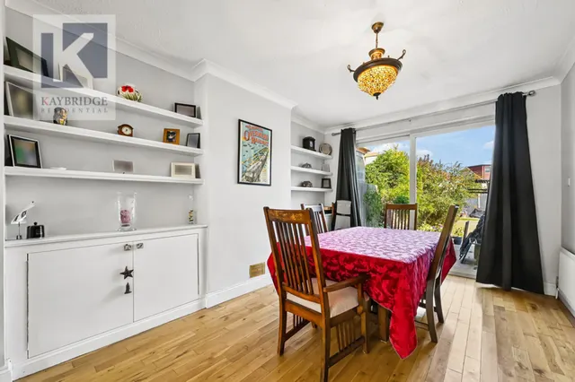Stoneleigh Avenue, Worcester Park, KT4, photo 3