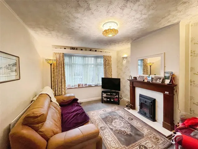 Smithy Croft, Dronfield Woodhouse, S18, photo 3