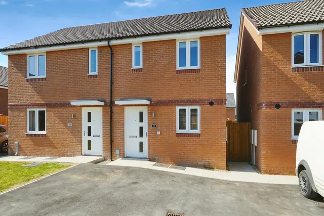 Northrop Gardens, Grove, OX12, photo 1