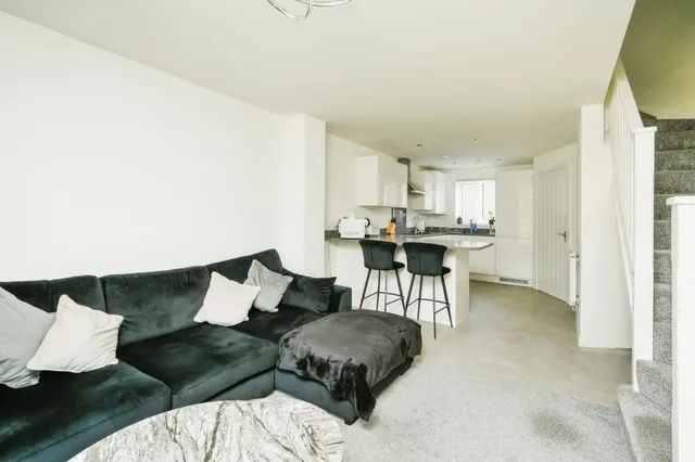 Northrop Gardens, Grove, OX12, photo 2