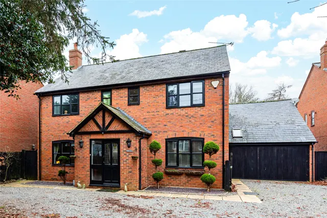 Mere Lane, Finmere, MK18, photo 1