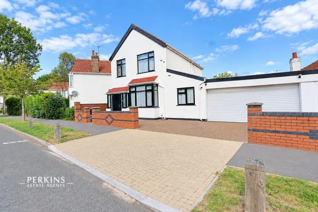 Sylvester Road, Wembley, HA0, photo 1