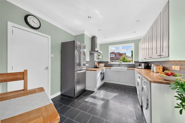 Photo 3 — Craighill Drive, Clarkston, Lanarkshire, G76