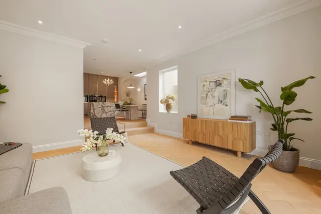 Riffel Road, London, NW2, photo 3