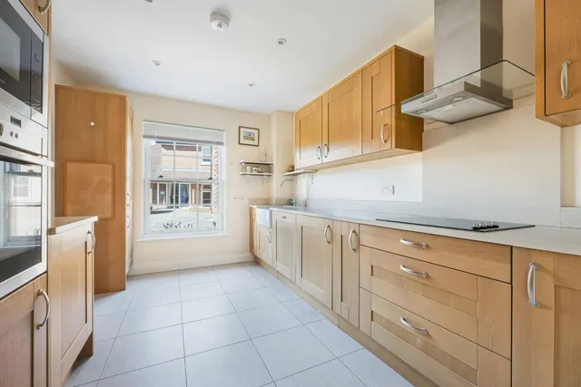 Bridge Park, Twyford, RG10, photo 2