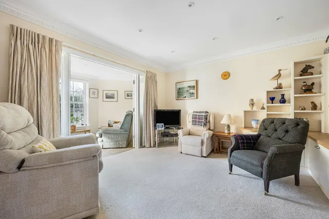 Bridge Park, Twyford, RG10, photo 3