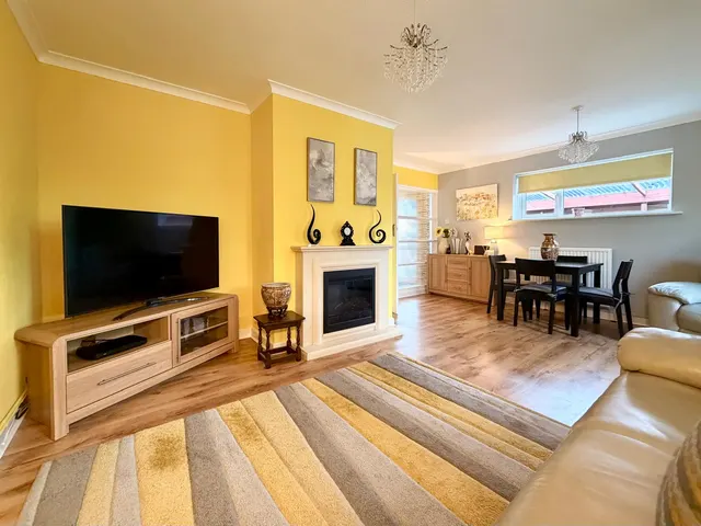 Eversley Close, Allington, photo 2