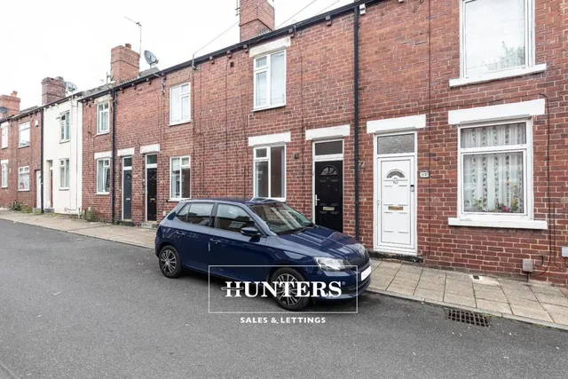 Cannon Street, Castleford, photo 1