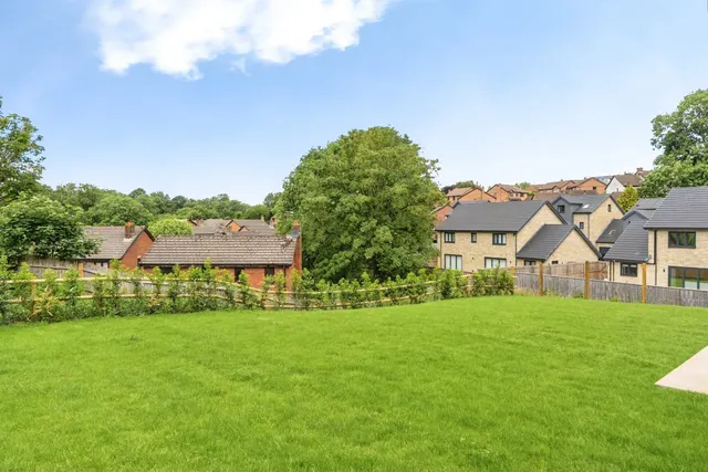 Magpie Bottom Lane, Hanham, BS15, photo 2