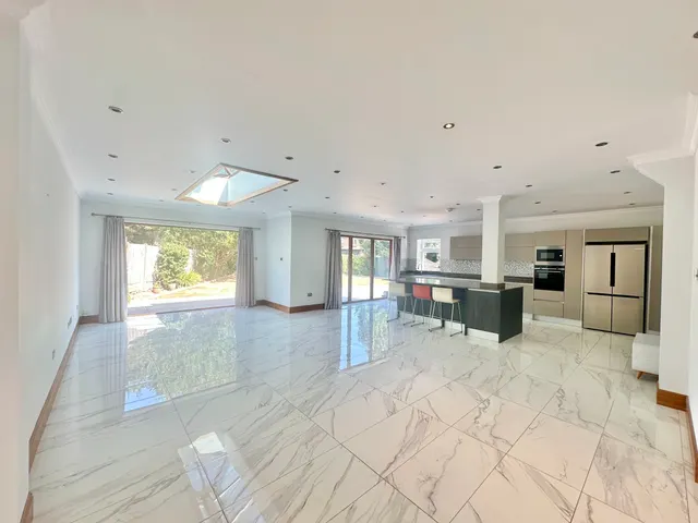 Saddlescombe Way, London, N12, photo 3
