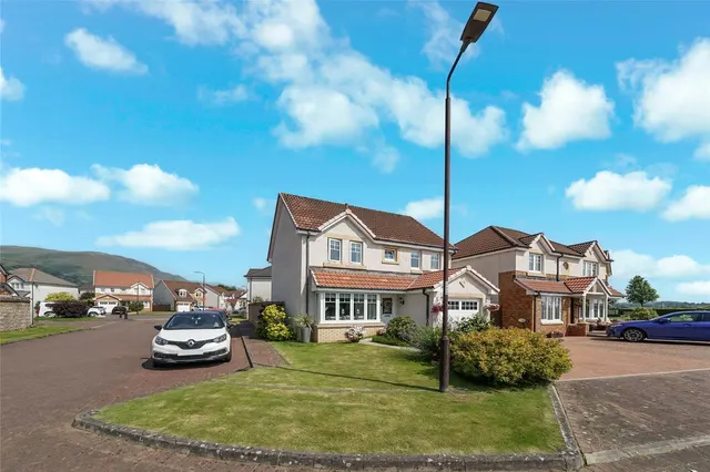 Blackthorn Grove, Menstrie, Clackmannanshire, FK11, photo 1