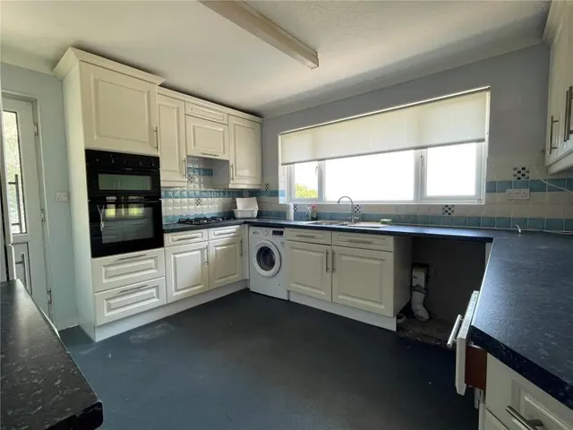 Gills Cliff Road, Ventnor, PO38, photo 2