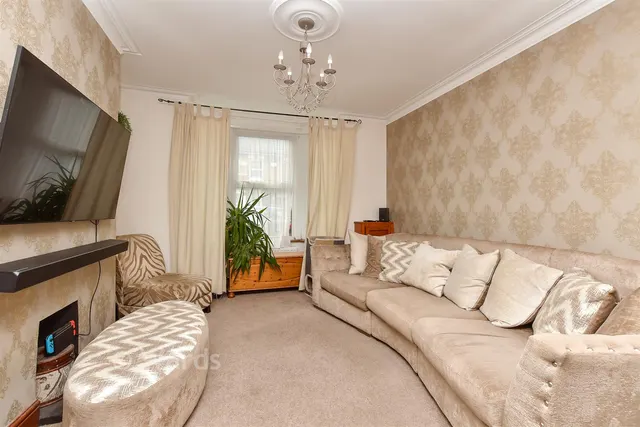 Park Road, Sittingbourne, ME10, photo 3