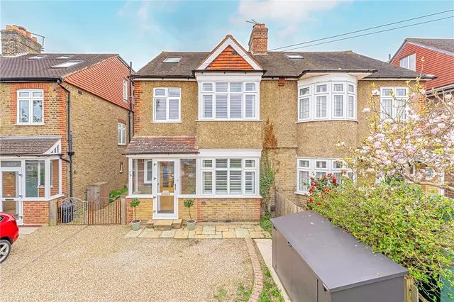 Fifth Cross Road, Twickenham, TW2 5LJ, photo 1