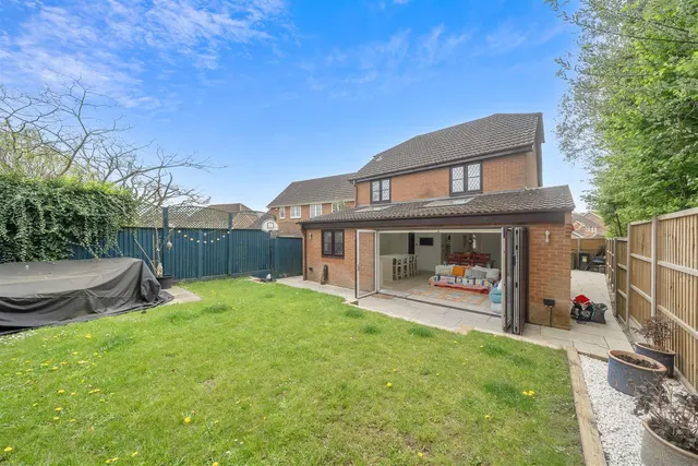Stanier Way, Hedge End, photo 1