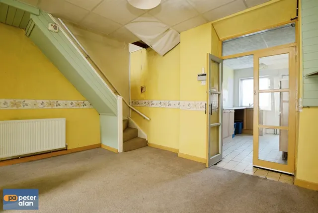 Glynne Street, Cardiff, CF11, photo 2