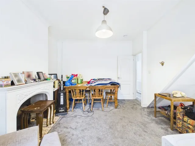 Photo 3 — 30, High Street, Hanham, Hanham, BS15 3DP