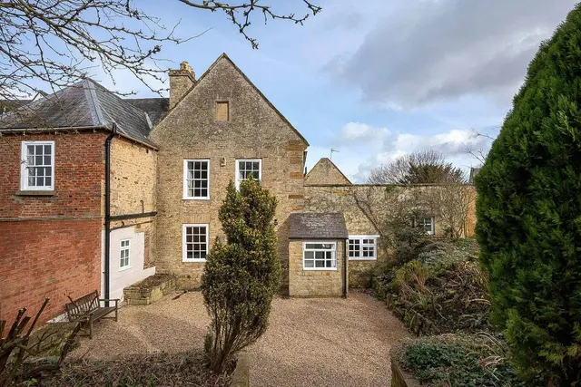 High St, Great Houghton, NN4, photo 1