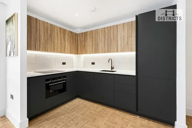 Photo 2 — Folgate Apartments 22 Danvers Avenue, SW11