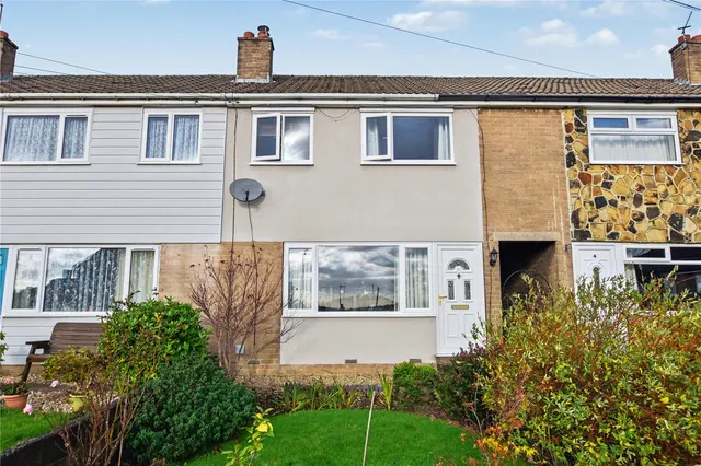 Clough Drive, Birstall, WF17, photo 1