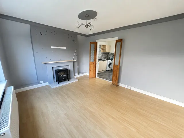 Grindon Crescent, Bulwell, NG6, photo 2