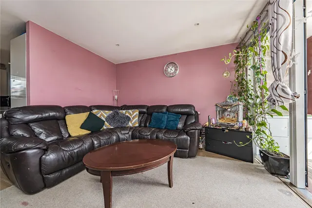 London Road, Isleworth, TW7, photo 3