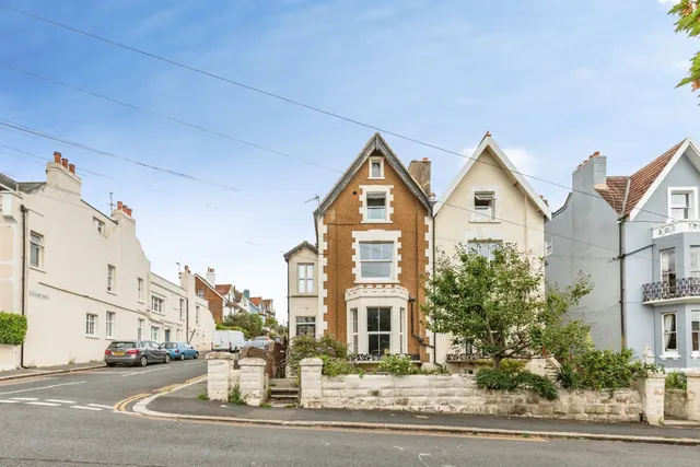 Church Road, St. Leonards-On-Sea, photo 1