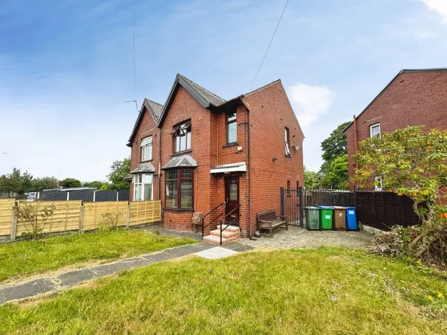 Photo 2 — Albert Royds Street, Rochdale, Greater Manchester