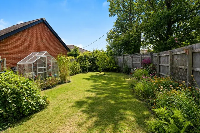Honey Farm Close, South Molton, EX36, photo 2