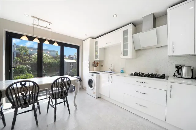 Fairbridge Road, London, N19, photo 1