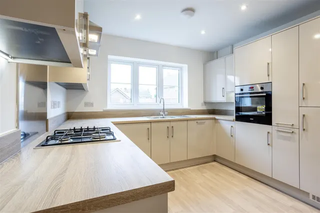 Buckenham Road, Attleborough, NR17, photo 2