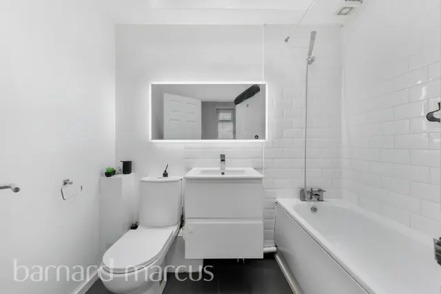 Beaumont Road, Chiswick, W4, photo 2