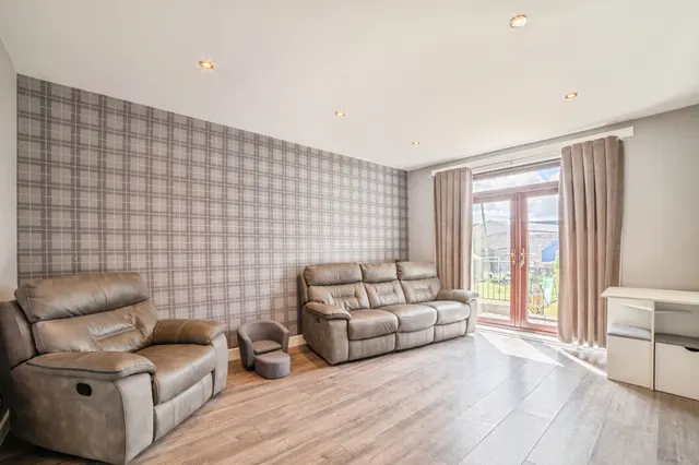 Photo 3 — Fernie Brae, Aberdeen