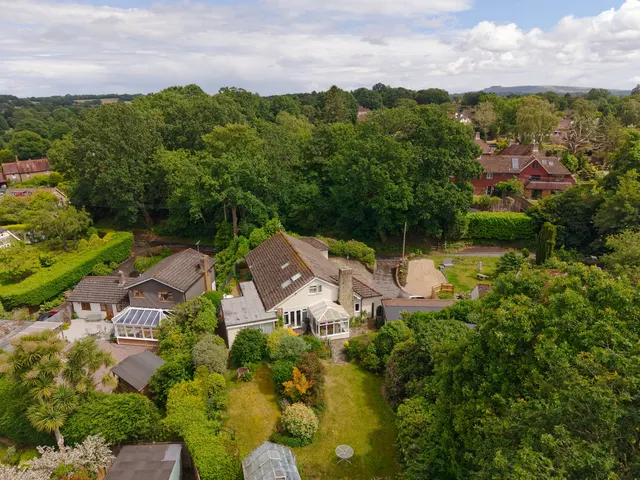 West Chiltington, RH20 2PU, photo 1