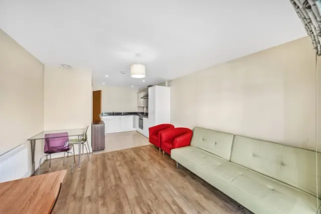 Glenthorne Road, Hammersmith, W6, photo 3