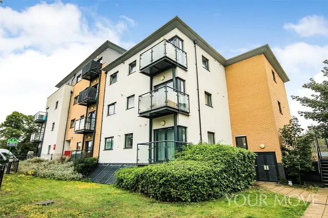 Cottons Approach, Romford, RM7, photo 1