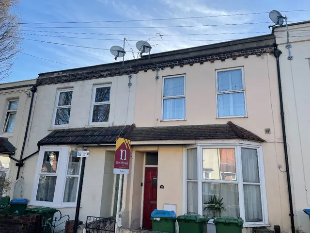 Alfred Street, SO14, photo 1