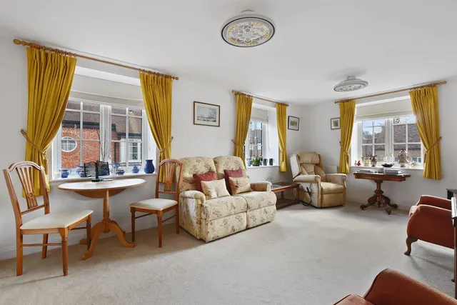 The Broadway, Amersham, HP7, photo 3