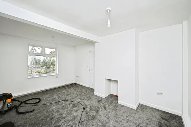 Devonshire Drive, Langwith, NG20, photo 2