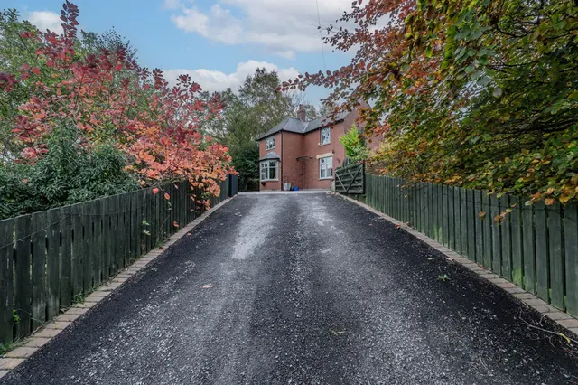 New Mills Road, High Peak, photo 2