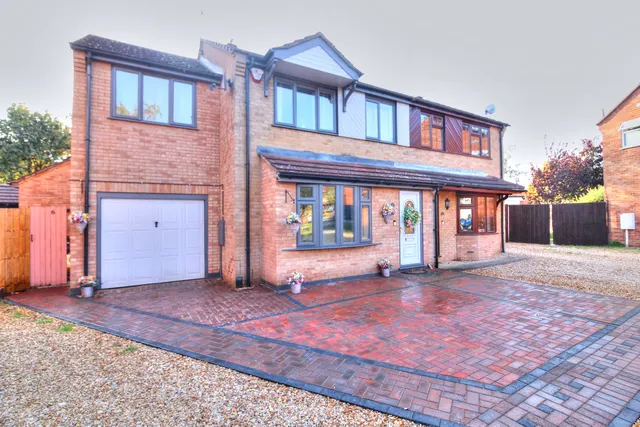Digby Close, Lincoln, LN6, photo 1