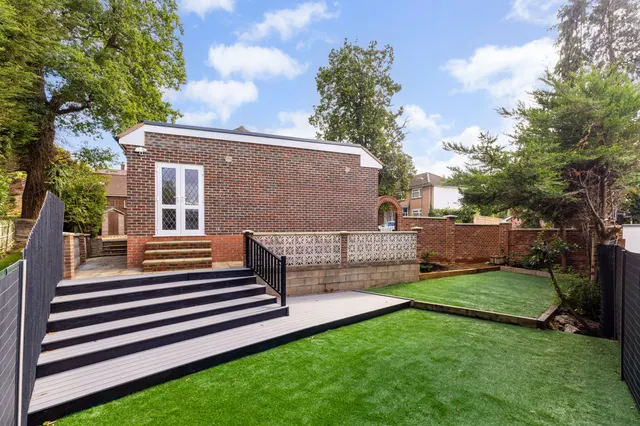 Photo 3 — Fallowfield, Stanmore, HA7