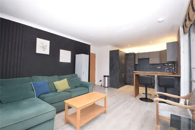 East Street, Leeds, LS9, photo 3