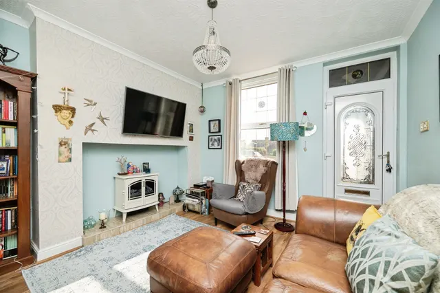Photo 2 — Grosvenor Road, DUDLEY