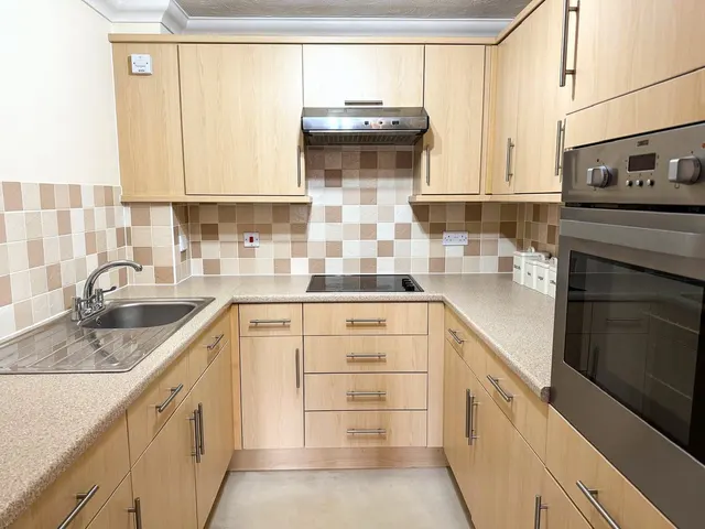 Padnell Road, Waterlooville, PO8, photo 2