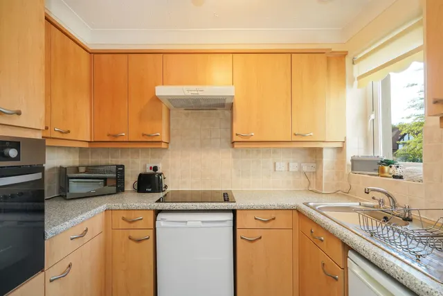 Bartin Close, Sheffield, S11, photo 3