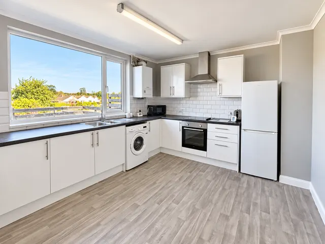 3 bedroom house, St. Lukes Close, Colchester, CO4