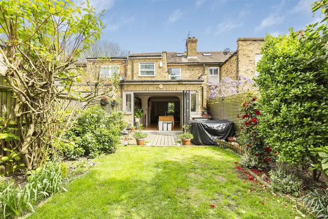 Victoria Road, Mortlake, SW14, photo 3